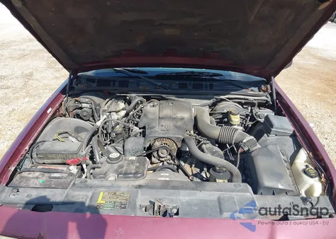 2004 Ford Crown Victoria Lx из США, поврежденный, VIN 2FAFP74W54X101416